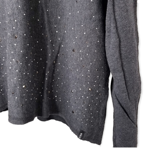 MNY Marc New York Long Sleeve Knit Embellished Gray Top Size L - Picture 3 of 8